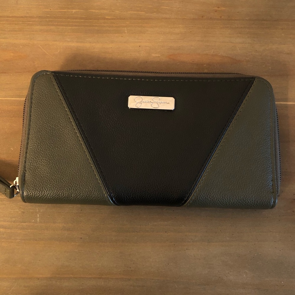 Jessica Simpson pebble leather wallet